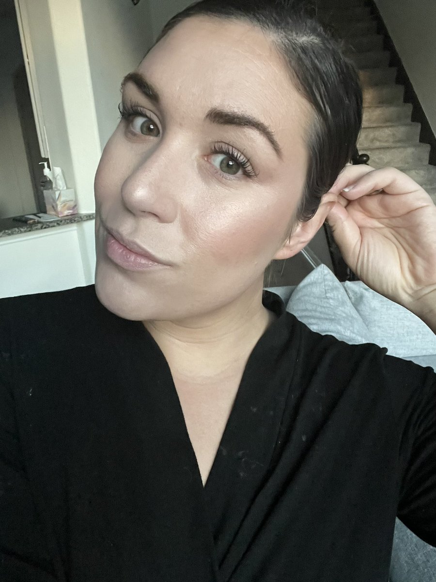 taybrettl's tweet photo. Find the good light today babes. https://t.co/uSgp0XXbW7