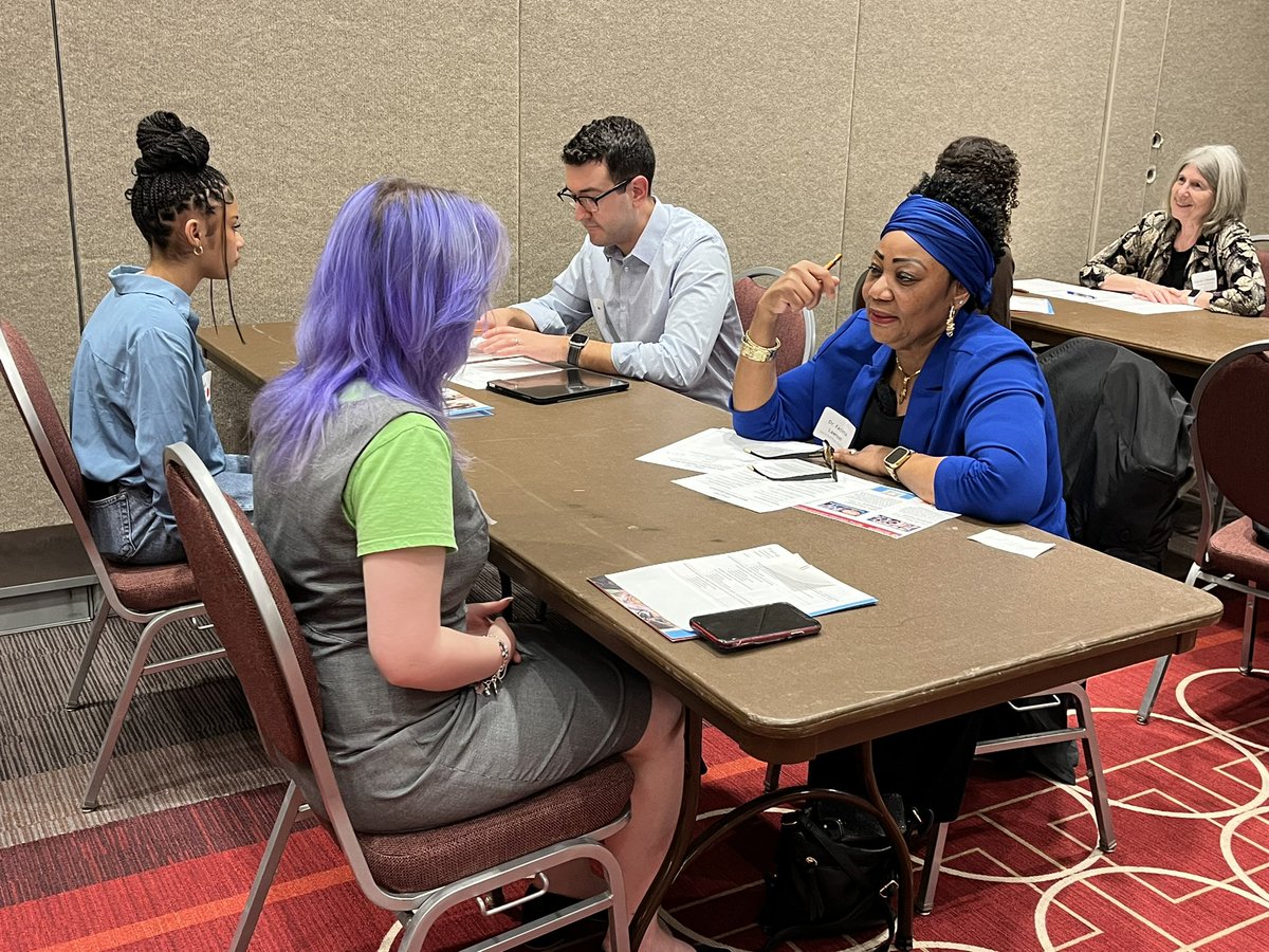 AchieveTC's tweet photo. The annual @stepupmpls mock interviews are underway this week, with real-life job interview experiences for 700+ Mpls youth in preparation for summer internships. Thanks to 200 dedicated volunteers for providing feedback and encouragement on interview and presentation skills! https://t.co/ksX0L9dQqu