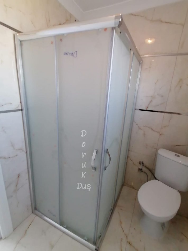 dorukdus's tweet photo. Banyoda daha ferah bir atmosfer oluşturan gri profillerle sarmalanmış kumlama cam duşakabin tasarımı
✅ Yerli Üretim
✅ Montaj Sonrası Teknik Destek
✅ 3 Yıl Malzeme Garantisi
✅ Sorunsuz İşçilik
#dorukduş #dorukdus #bursa #dusakabin #bursadaduşakabin #pleksi #pivotkapı #tekne https://t.co/Fjoadbk0pd