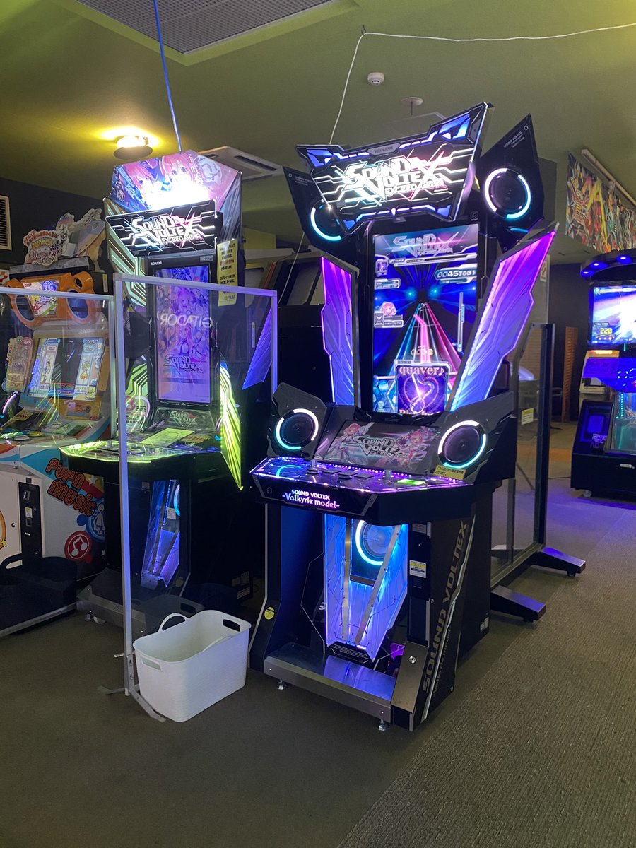 Sumi____S's tweet photo. 暇すぎてチャリでアミパラ丸亀来た
旧筐体パセリ安い(平日イベント価格)
#VMSearch https://t.co/5zUd9bvf9g