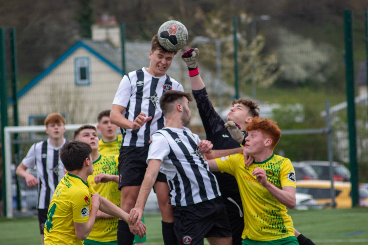 LLFCAcademy's tweet photo. 📸 SHOTS TAKEN FROM THE U19S RECENT BATTLE AGAINST CAERNARFON📸

#llandudno #llandudnofc #academy #keepthefaith https://t.co/dCEBCtTsgD
