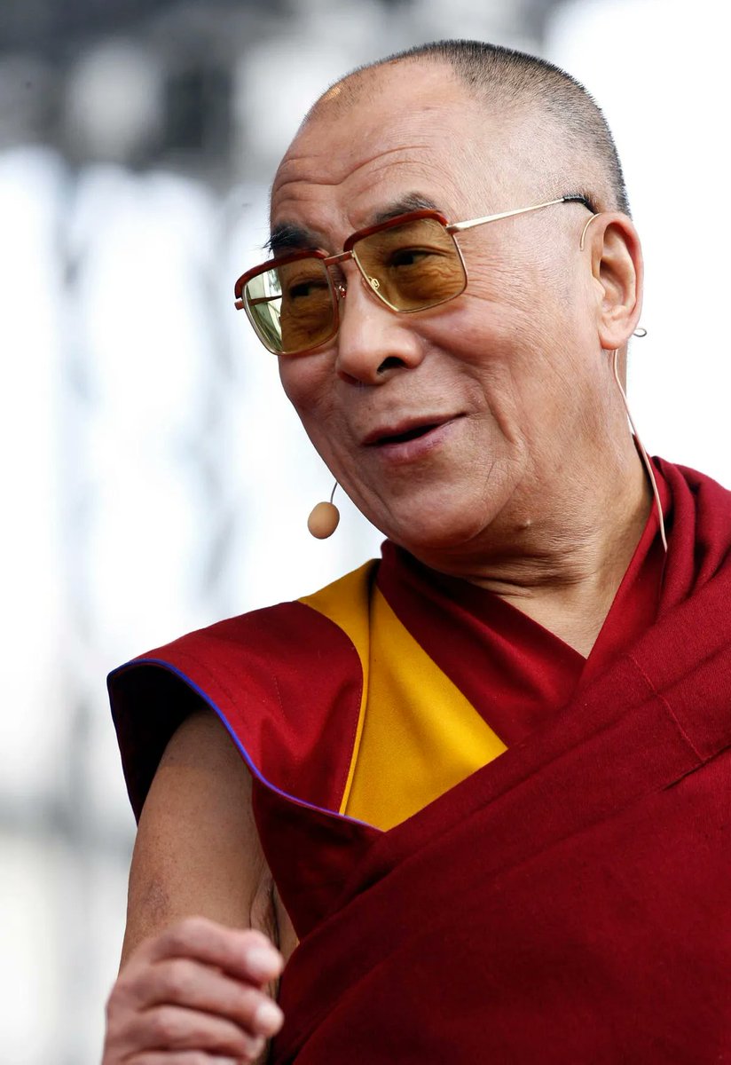 AwakeTeams's tweet photo. How do you establish #trust within your team, especially when remote? This @Forbes article outlines six building blocks of trust, and how to restore trust that has been lost. 

https://t.co/ci6M5aOvBq https://t.co/X3H9gSx62G