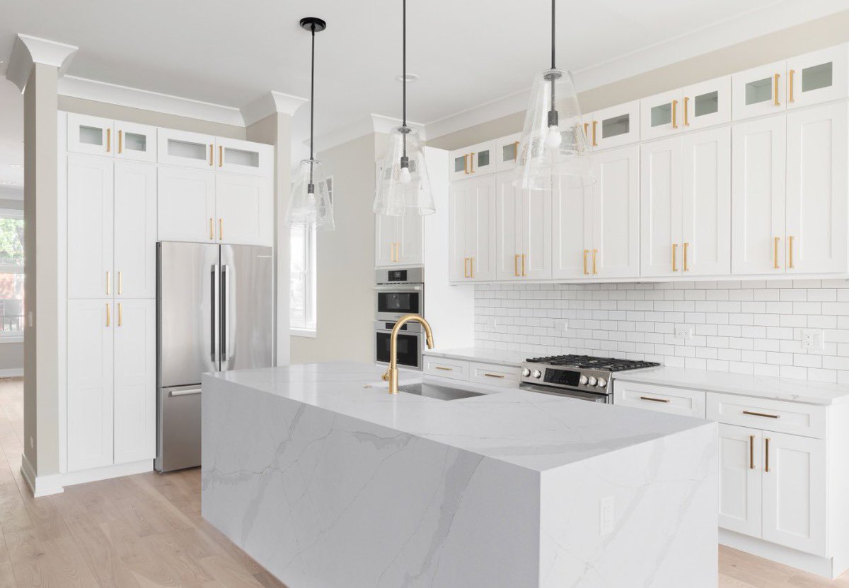 JStoneworks's tweet image. Inspired by the morning sunrise, Aurelia perfectly represents warmth and elegance. Its white base and gold veining are sure to be a beautiful addition to your home.

Want to speak to an expert?

linktr.ee/jacksonstonewo…