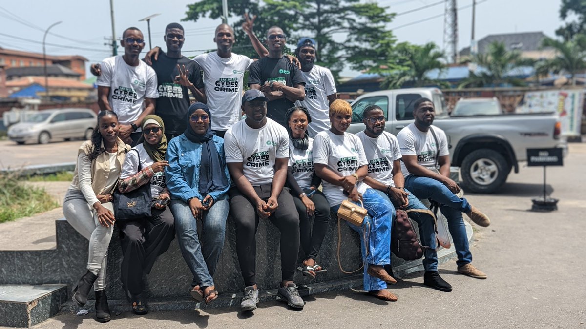 DoHAfrica's tweet photo. [3/4]
We cannot stop thanking our sponsor, TAG International, for their support, and our amazing team of volunteers. We're making strides in the fight against cybercrime.

#internetsafety #securetheworld #infosec #cybercrime https://t.co/jrHfF01YNI