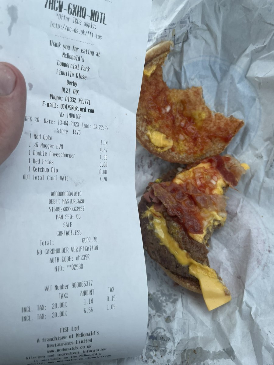 cryptocheww's tweet photo. @McDonaldsUK plz explain why my cheese burger has bacon in it? That’s disgusting and more care needs to be taken to avoid this - does religious beliefs not exist in your restaurants?

I actually feel sick and disgusted all because of your lack of care. I pray god is merciful https://t.co/Vx6F0P1pdd