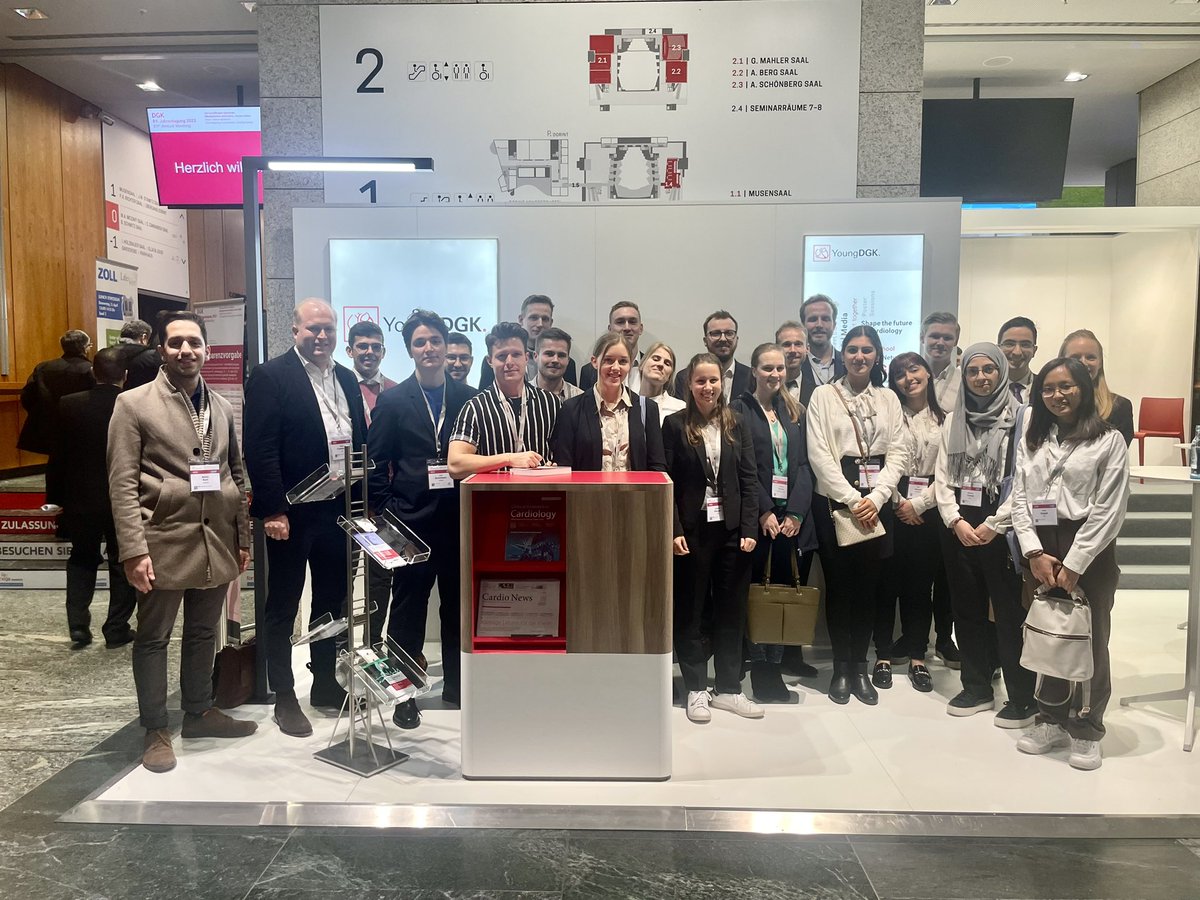 YoungDgk's tweet photo. Das #Kongressrookies-Programm bietet Student*innen mit DGK Reisekostenstipendium einen Einstieg in die Kongresswelt auf der #DGKJahrestagung - Networking inklusive! 

@Tichelbaecker @BerkanKurtMD @DGK_org https://t.co/bK5TiUCPiG