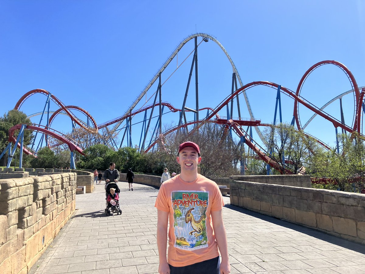 ThemeParkSquib's tweet photo. First time visit to @Portaventura_ES 🎢☀️👍 https://t.co/syIybrNgia