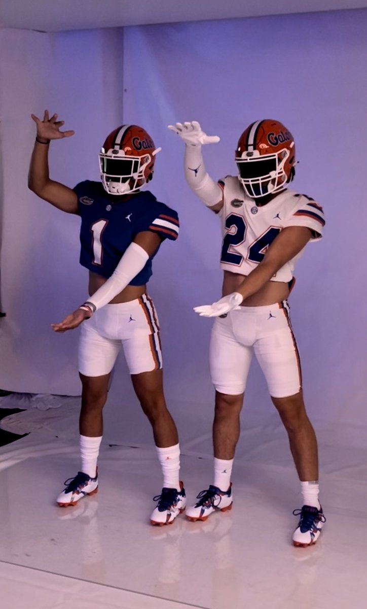 Stoked to be heading back to the swamp today for the Orange & Blue game with @dakotajbrower !!🐊🏈 @coach_bnapier @CoachBillyG @CoachBateman @katieturner0087 @FuhrRj @bhernyscoutguy @RecruitingBh @larryblustein @OakHallFootball