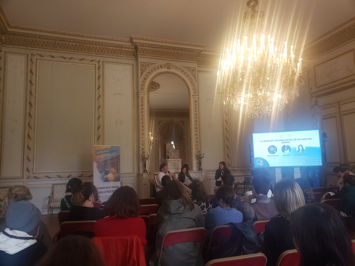 Comment les médias s'emparent du format #podcast avec les exemples de <a href="/podcastine/">Podcastine</a>, <a href="/sudouest/">Sud Ouest</a> et <a href="/codesource/">Le Parisien | Code source</a> du <a href="/le_Parisien/">Le Parisien</a> 

Avec Raphaelle Orenbuch, <a href="/maudrieu/">Maud RIEU</a> et <a href="/JBGPresse/">Jean Berthelot de La Glétais</a> 
#BordeauxPodcast #BFLP23