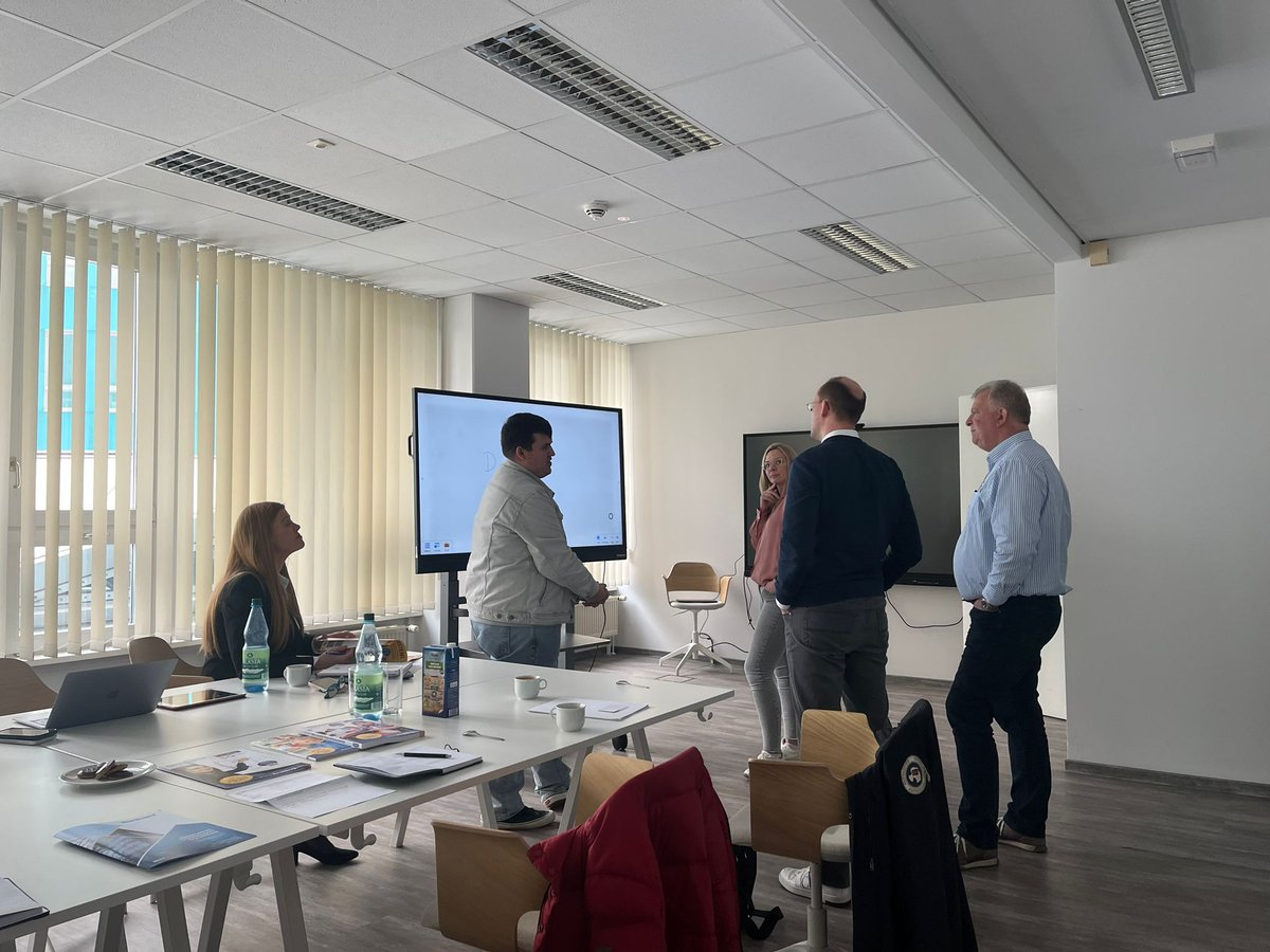 We recently had the pleasure of hosting some wonderful clients at our office in Berlin. It was a pleasure to connect with them in person and show them around our workspace.

#clientrelationships #Berlinoffice #collaboration #future #opportunity #projects