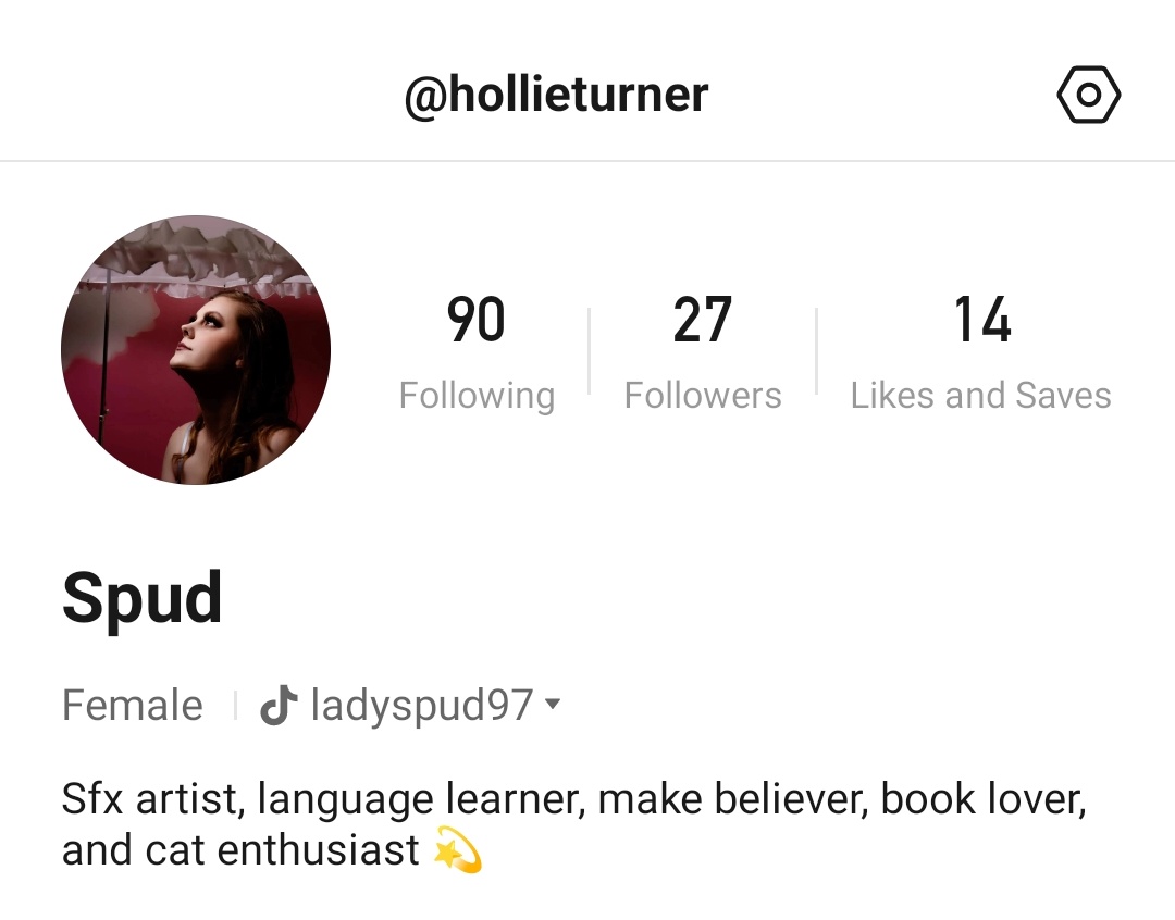 IAmLadySpud's tweet photo. Follow me on lemon8 if you're on there 💚 still trying to figure my way around the app ✨️ https://t.co/4zlyzNVe14