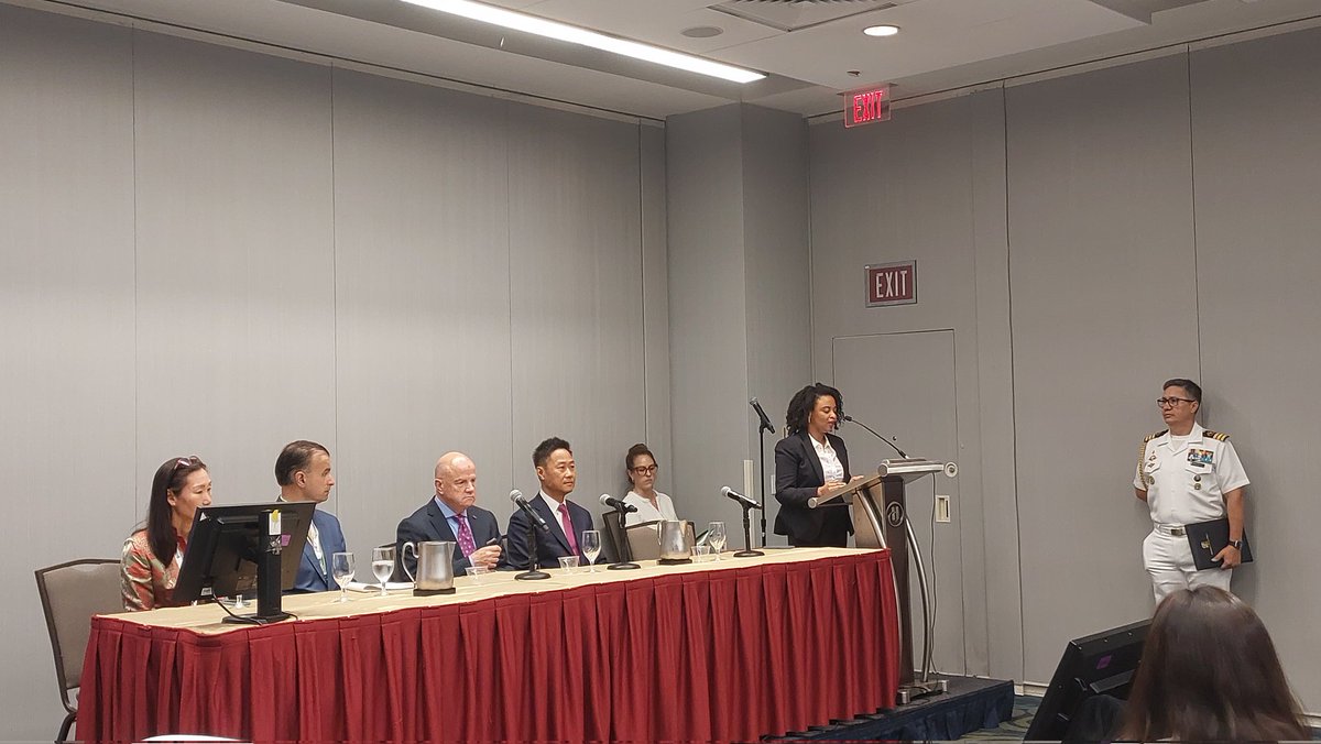 Our #CUGH2023 is starting! <a href="/keepark/">Kee Park</a>, <a href="/WiljeanaGlover/">Wiljeana Glover</a>, and <a href="/ABorreroVega/">Alfredo Borrero Vega</a>, the Vice President of #Ecuador, are giving the opening remarks to set the importance of investing in #globalsurgery to achieve social well-being and #uhc 

<a href="/CUGHnews/">CUGH</a> <a href="/CUGH_TAC/">CUGH Trainee Advisory Committee (CUGH TAC)</a>