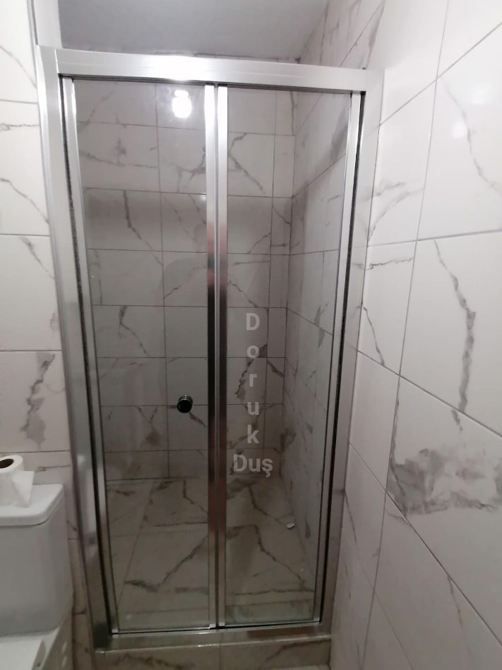 dorukdus's tweet photo. Banyo tasarımını tamamen özgün ve sıradışı hâle getiren gri profillerle çevrili cam duşakabin
✅ Yerli Üretim
✅ Montaj Sonrası Teknik Destek
✅ 3 Yıl Malzeme Garantisi
✅ Sorunsuz İşçilik
#dorukduş #dorukdus #bursa #dusakabin #bursadaduşakabin #pleksi #pivotkapı #tekne #camkabin https://t.co/VYHAvWwhWM