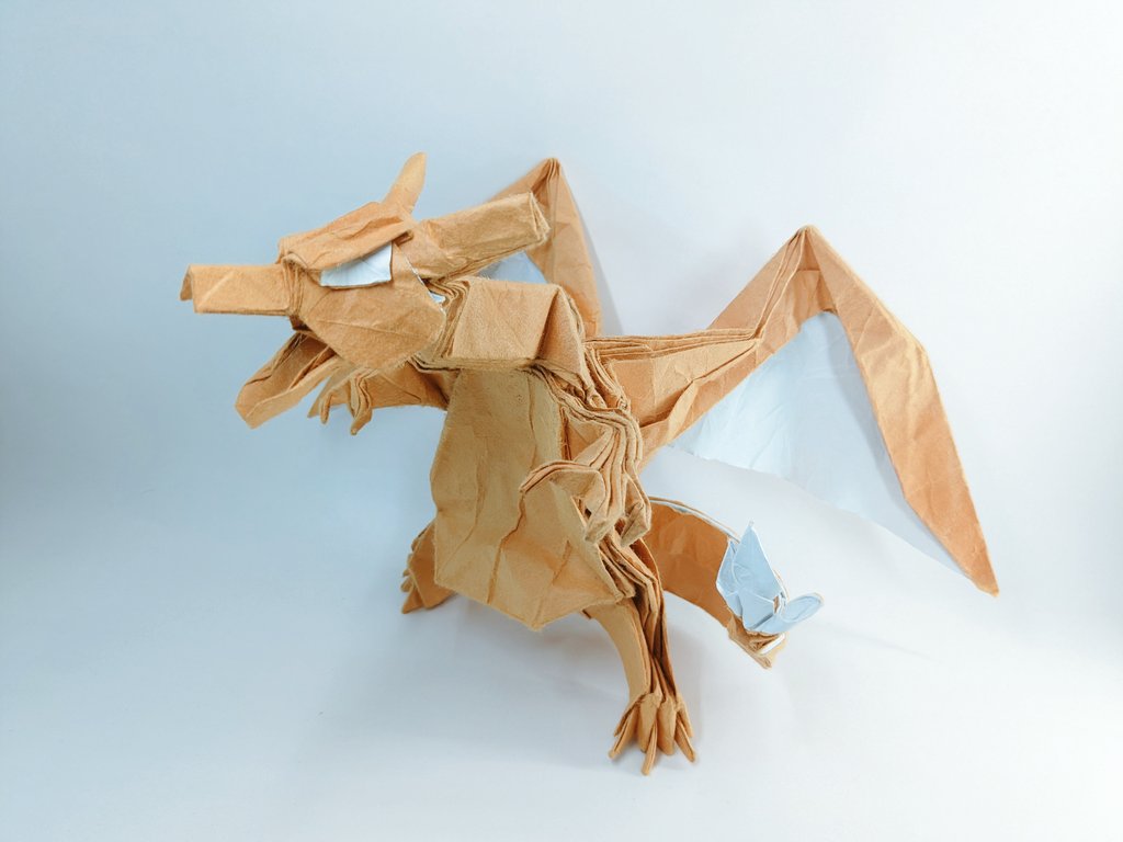 CIFP10's tweet photo. ■リザードン

ポケモン創作2つ目

頭部をリザードンらしく表現でき満足です

#折り紙　#origami https://t.co/XAEBVq8vZw