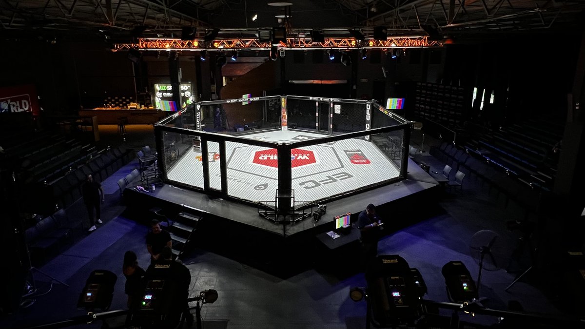 THE STAGE IS SET

#EFC102