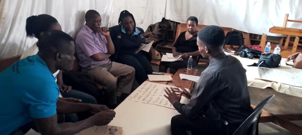 fctzim's tweet photo. Group session currently underway on coordination roles and responsibilities. #DRR training #DWSSC #WASHSSI https://t.co/1kvbmNU2Ms