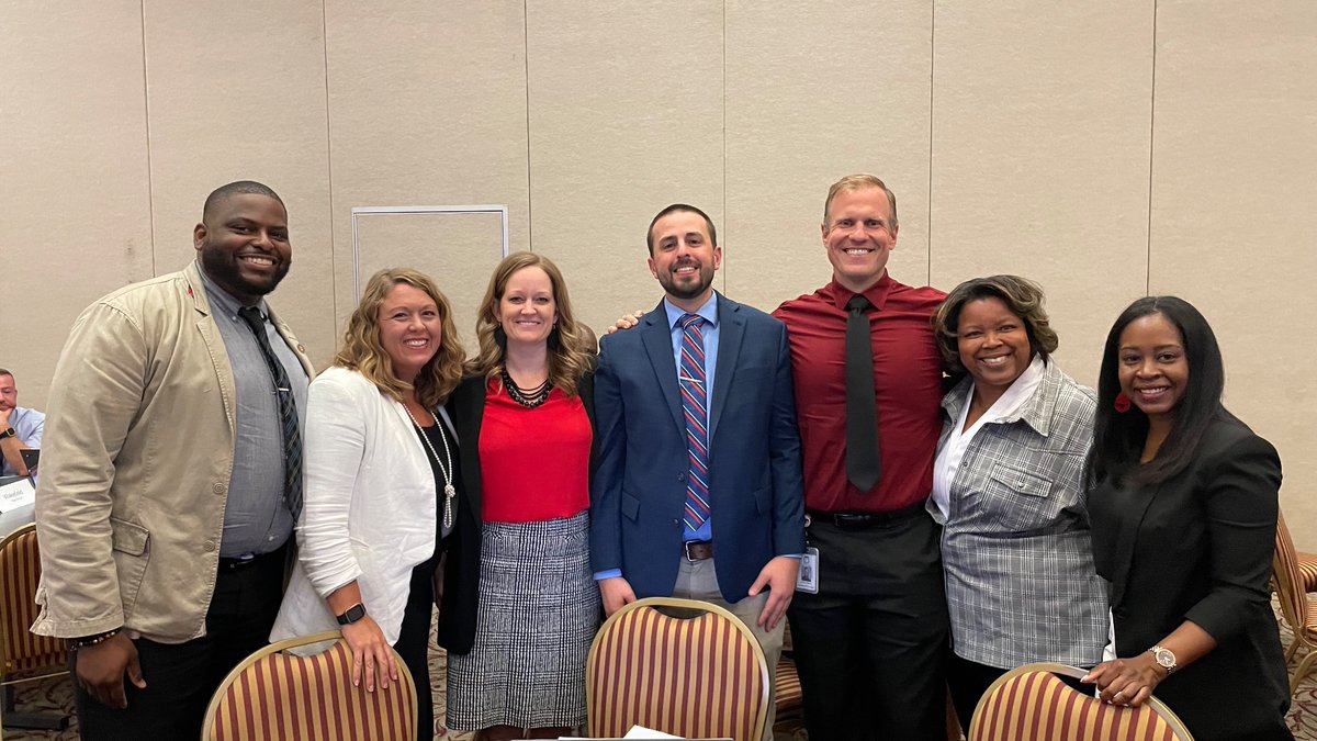 PrincipalPeckha's tweet image. My A-Team is an “A+Team”! So grateful to have a squad of outstanding assistant principals to support &amp;amp; lead our #StrongStable! Thank you AP McCaskill, AP Megronigle, AP Thomas, AP Baer, AP Cucurullo and our AP intern Ms. Basaldu! @mchsmustangs