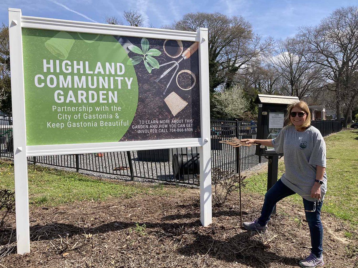 CityofGastonia's tweet photo. Here are a few projects the Community Development Block Grant helped fund in Gastonia; Highland Community Garden, Webb Custom Kitchen, Erwin Center Splash Park, City Wayfinding Signs. Learn more about #CDBGWeek here: https://t.co/vgfDBnuZSk
#GreatPlace #GreatPeople #GreatPromise https://t.co/KAC8LeFVjO