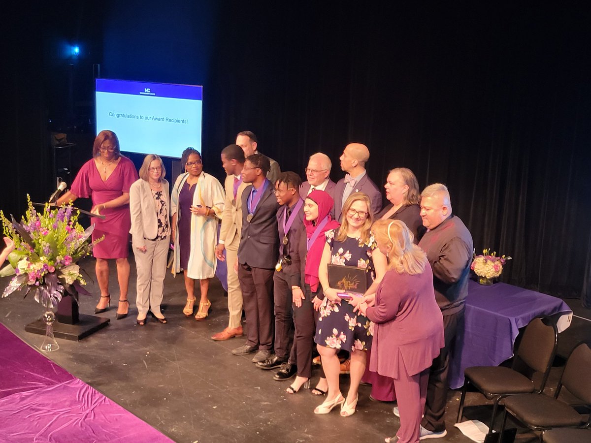 bscwallace's tweet photo. Had an incredible night yesterday while celebrating #equityweek @montgomerycoll ! From superstar students to stellar staff and faculty, I'm truly blessed to work with some incredible folks! Happy Thursday! #tbt 🖤🤎 https://t.co/1dKlSSO9lb