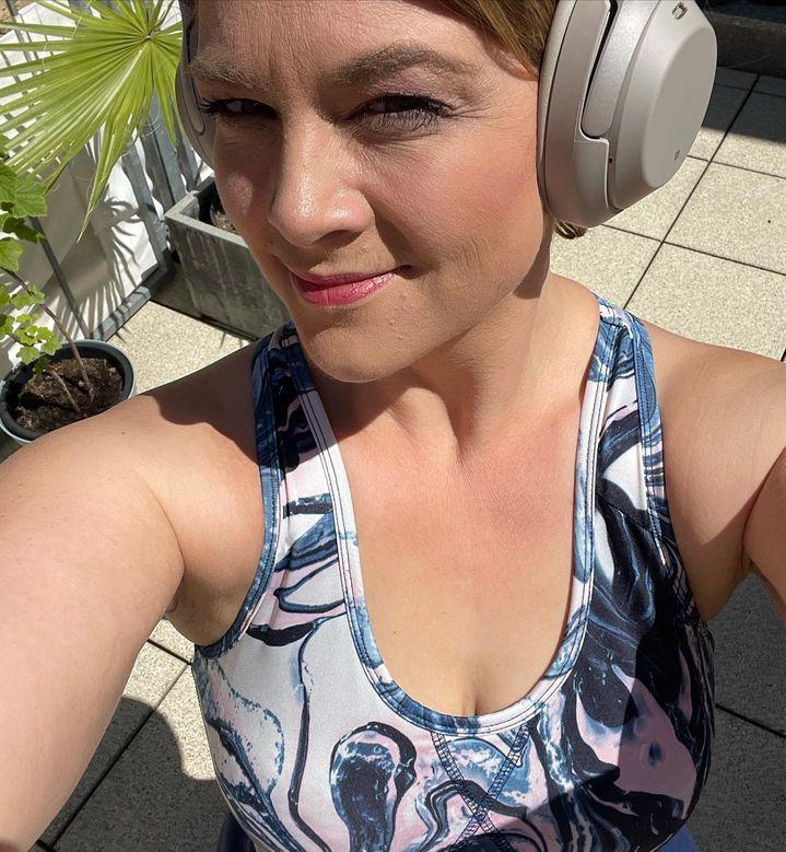HeikeMistila's tweet photo. About yesterday 🥰☀️🎧🎶🍷 

You know those days that end like you couldn't have imagined?

 #aboutyesterday #aboutlastnight #havingfun #goodtime #goodvibes #goodvibesonly #friendship #music #musikaufdieohrenundlos #hulahoop #sunday #sundayfunday #sonnenschein #sunshine https://t.co/p1i5o254Wj