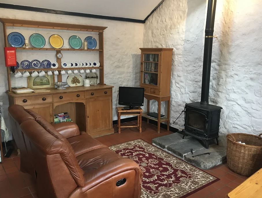 TheHolidayCots's tweet image. Book your next vacation to Wales and stay at Moorshead Farm Cottages. Located near Cowbridge they also offer bed and breakfast accommodation.
🛌Sleeps 1-4
theholidaycottages.co.uk/Glamorgan/2156 
#Cowbridge #Glamorgan #Wales #HolidayCottages #BedandBreakfast #PetsWelcome #Vacation
