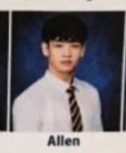 ejs712's tweet photo. Day 18 of #30DaysWithAllen 🐧 My fav Allen’s pre debut pics?
These 3. The reasons? Simply because:
1. I am a Luvity and a Stay, and his friendship with Stray Kids in the past and the present warm my heart
2. Allen looks so cute and gorgeous here
❤️
#Cravity #CravityAllen https://t.co/Eu2UE1n7Qo