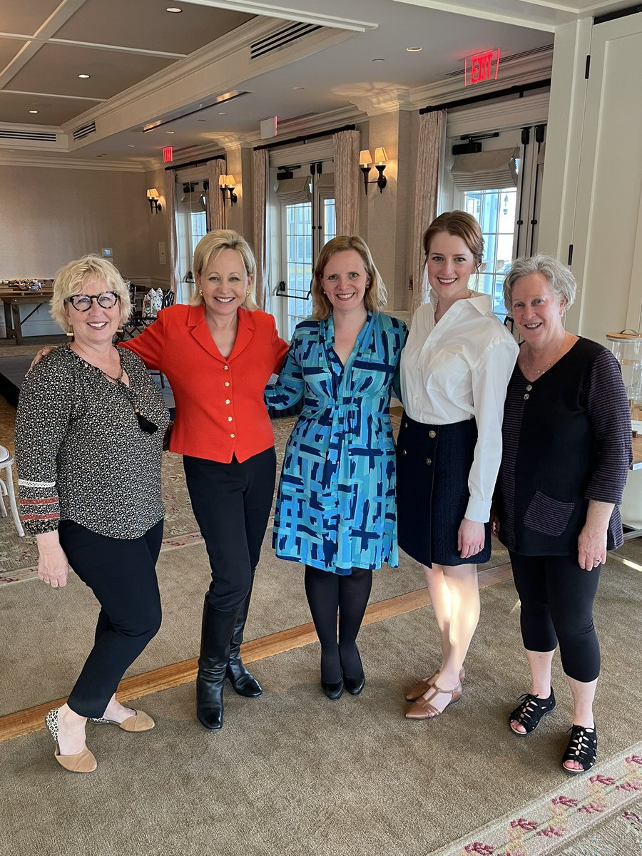 royce_deborah's tweet photo. Oh what happiness to be back in action with our @OceanHouseRI Author Series. Last night we kicked of the 2023 season in conversation with wonderful @laurenwillig. Many thanks to @bsb_savoy team. For event calendar visit: https://t.co/0mgKwBuy78 #authorevent #twowarsandawedding https://t.co/FB9PdIvhjf