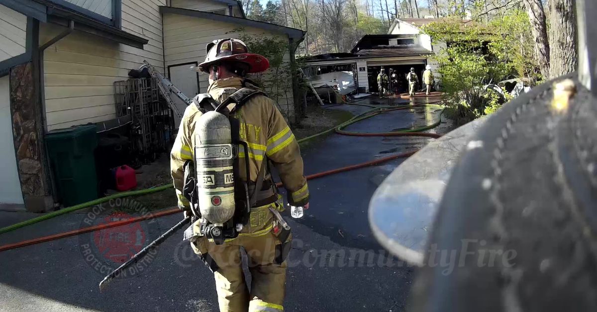 Rock Community Fire tweet media