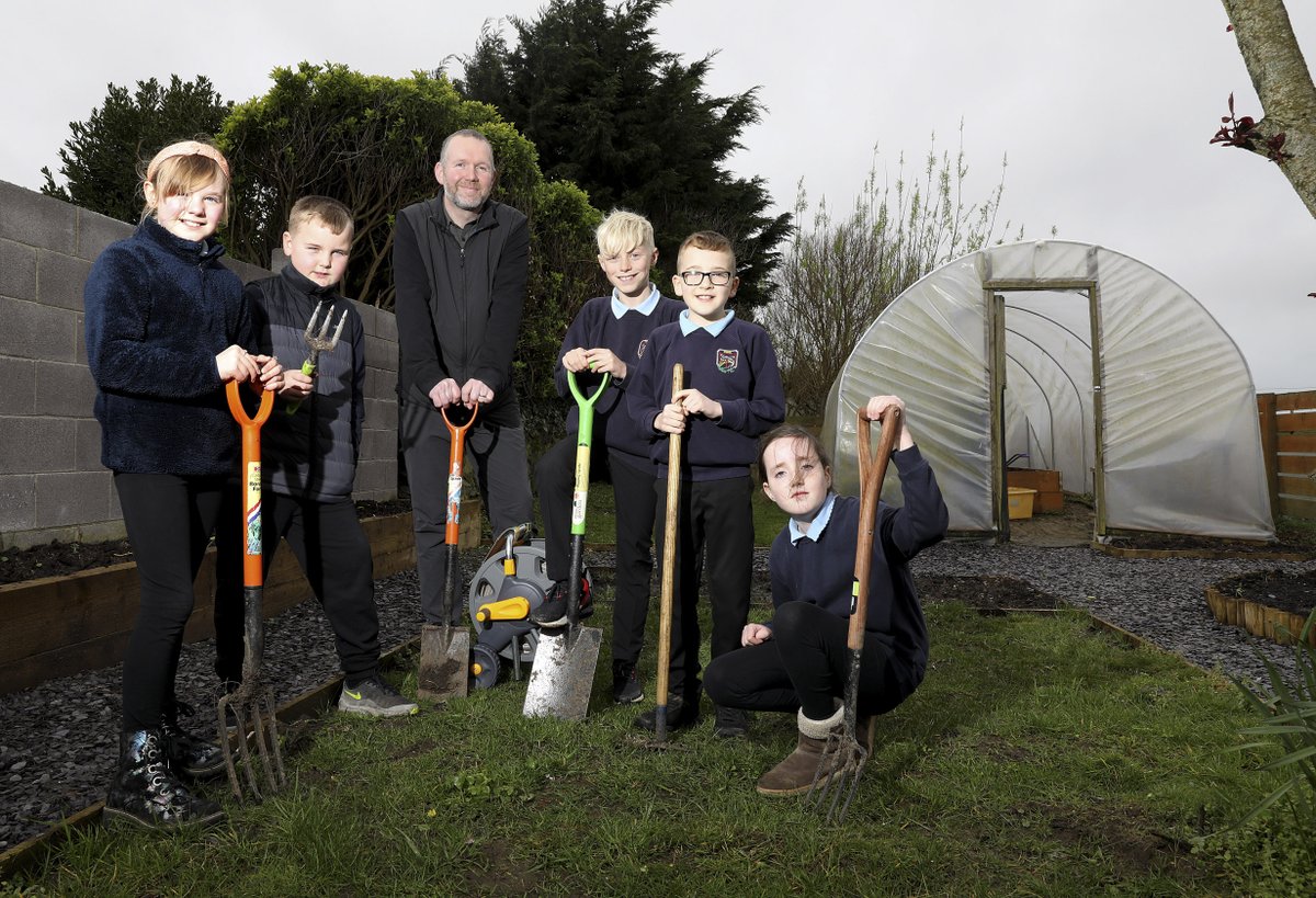 🥕🍅🌽🌱 Valley Community Primary School have recently received a variety of gardening equipment thanks to a donation by <a href="/WilliamsHomes_/">Williams Homes (Bala) Ltd</a>
It’s great to see our contractor playing such a vital role in delivering wider benefits to the community.
👉: clwydalyn.co.uk/news/newsitem/…
#Anglesey