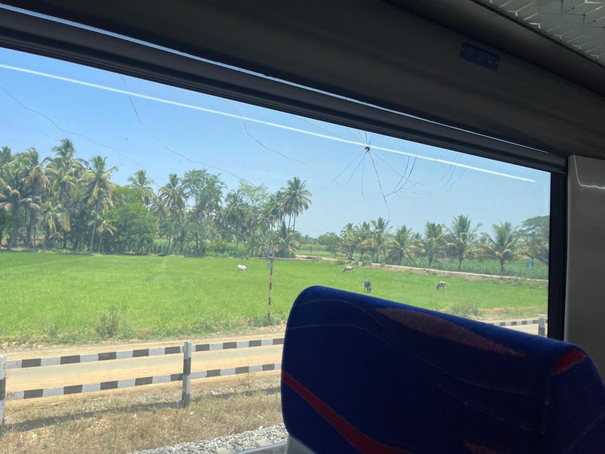 AnanthOnTrack's tweet photo. Another instance of stone pelting on the Mysuru-Chennai Vande Bharat Express in Bengaluru division, which damaged the window glasses in four coaches. It seems like an organized stone pelting. Thankfully, there was no injury to any of the passengers! Sad day! #IndianRailways https://t.co/5kiTxsnCh1