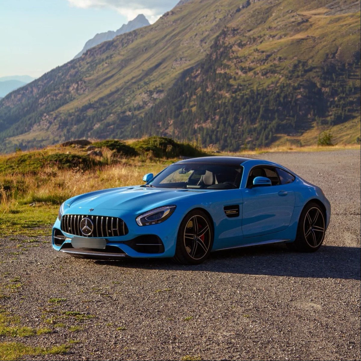 Vivid hues of vibrant blues adding a touch of excitement to every journey.

📸 Julian M

#MercedesAMG #AMG #AMGLife #AMGThrill #GT #MyAMG