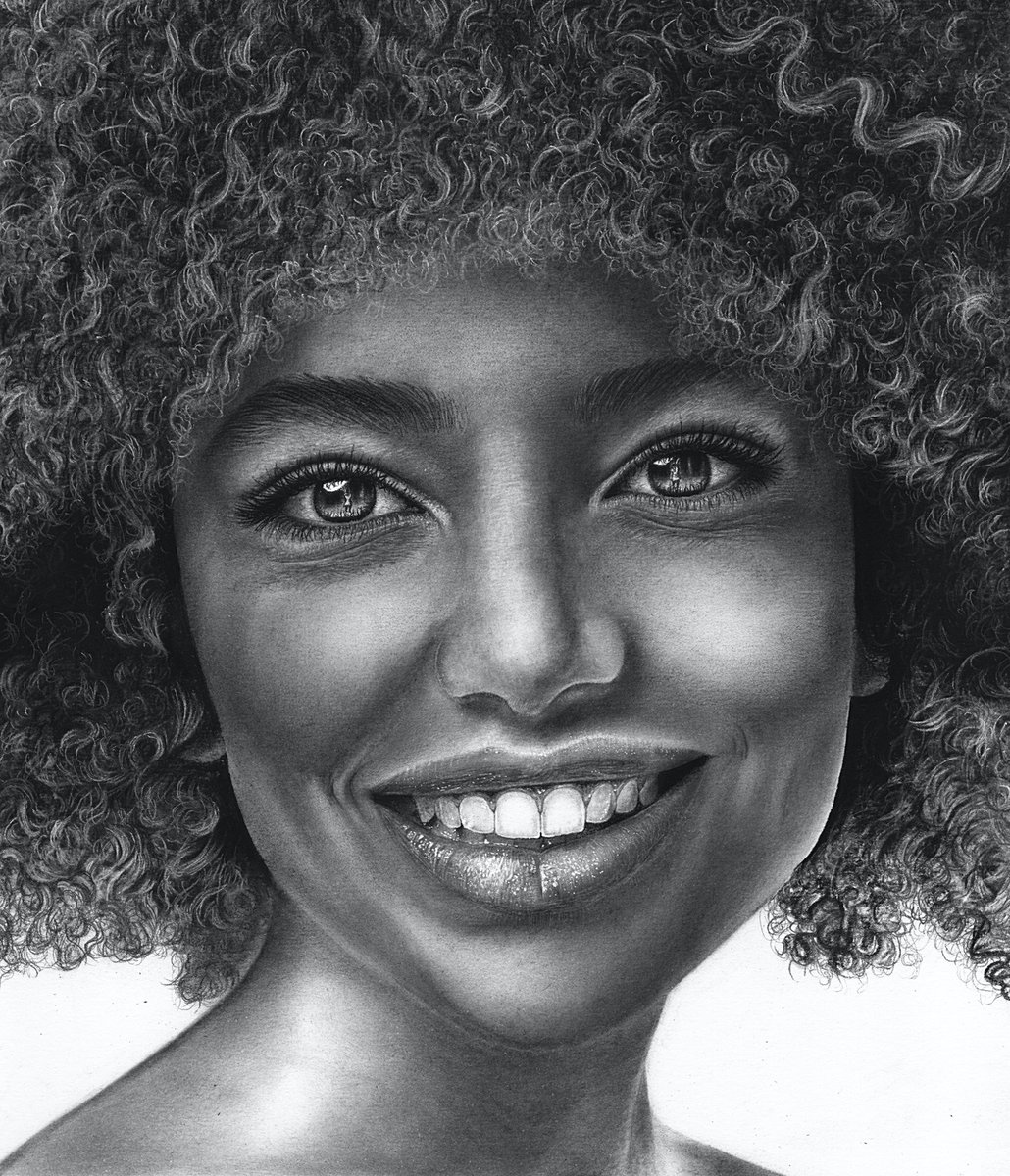 SVosughian's tweet photo. 1 edition left 
"Divine beauty" drawing 
Hand drew with pencil 
0.03 ETH 
Link in comments https://t.co/DnZ0RqWRjj