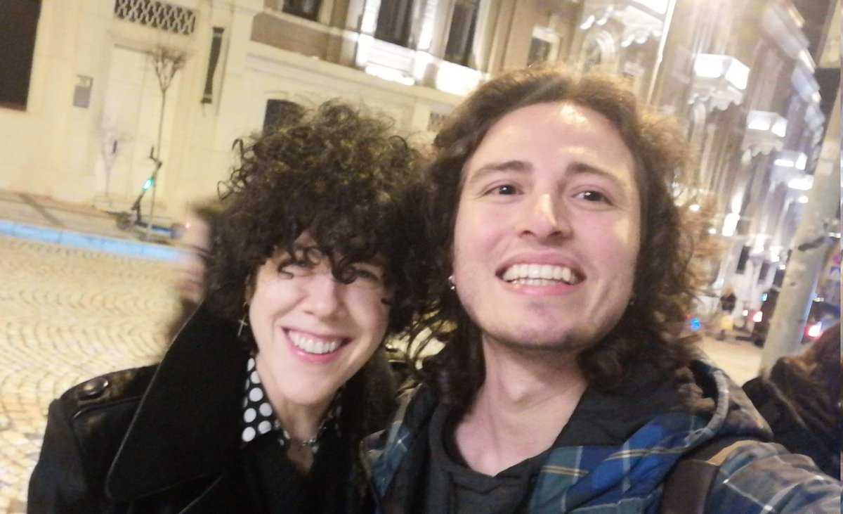 mbdoganer's tweet photo. @eskisarkiIar @a_rzuvrl Akaretler'de @iamlp ile tanıştım ✨ https://t.co/vHu0UGyTqu