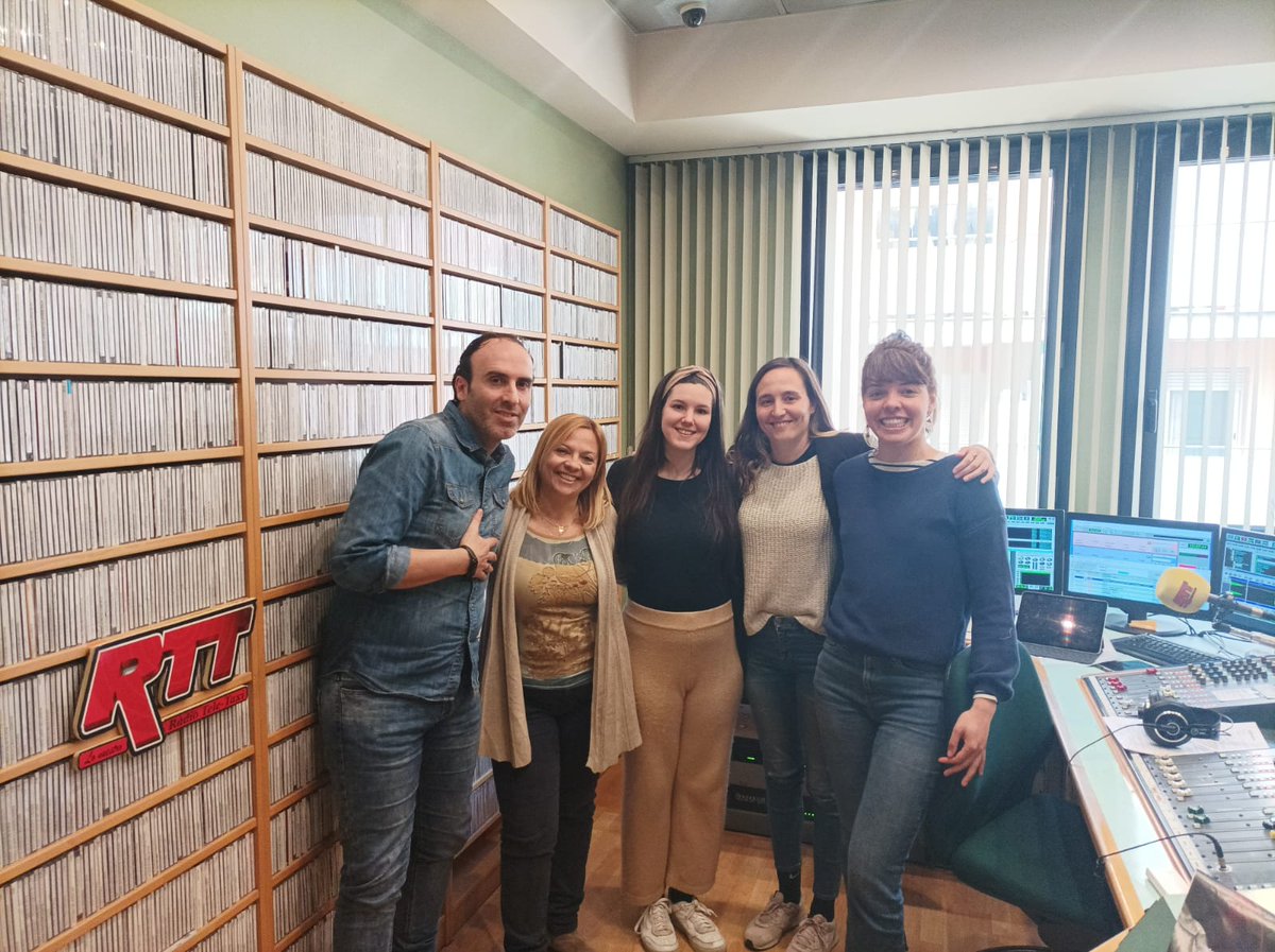 Accem_ong's tweet photo. Sensibilizar a las empresas para encontrar puntos de colaboración, es parte de la labor que realizamos para conseguir que las personas migrantes y refugiadas puedan tener más oportunidad de acceder a un empleo. #Barcelona #EmpleaIN #AccemARIADNA #HERACLES 2.0 @radioteletaxi https://t.co/nbxffzMbSL