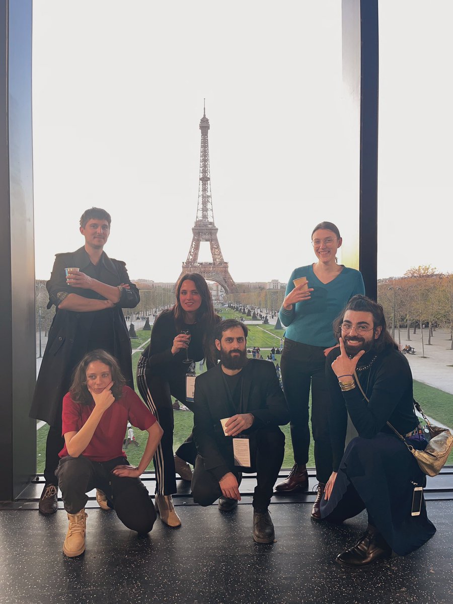 <a href="/Design_Friction/">Design Friction</a> Et le gros highlight : pouvoir passer un moment avec l’amicale du design fiction français <a href="/LLippera/">Léa Lippera</a> @EstelleHary <a href="/maxmollon/">Max Mollon (Ph.D.)</a>