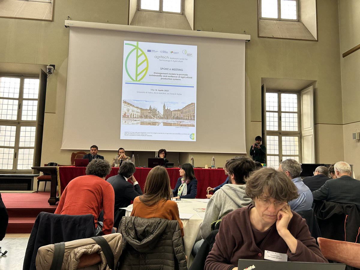 GianfRomanazzi's tweet photo. #Apertura della #Riunione di avvio dello #spoke 6 del #PNRR #Agrtitech a #Torino con #LucaCocolin #DaniloErcolini e #LuisellaCeli https://t.co/5CAOs9yUmz
