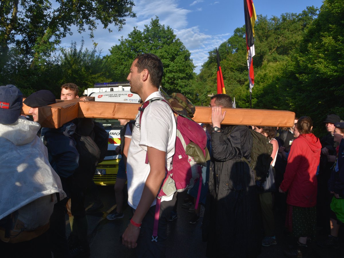 soscalvaires's tweet photo. PELERINAGE DE CHARTRES
⚠ttention, les #inscriptions seront limitées dans la région Ouest... 🏃 Allez vite vous inscrire dans notre #chapitre #simondecyrene !
Suivez ce lien pour les inscriptions : https://t.co/0GasjEE3eg
#soscalvaires #notredamedechretienté https://t.co/NQTYhGatgE