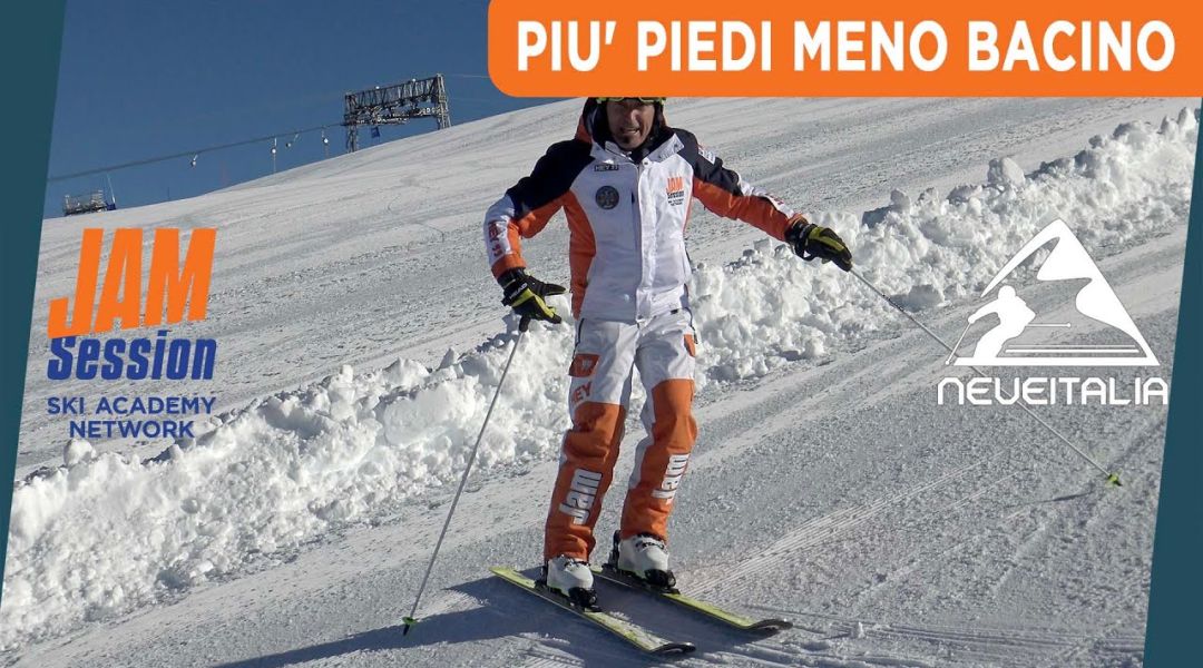 neveitalia's tweet photo. Più piedi, meno bacino #SkiTips #skilesson #13Aprile #corsodisci https://t.co/HKXugYcM5z https://t.co/RsBxxwXrUD