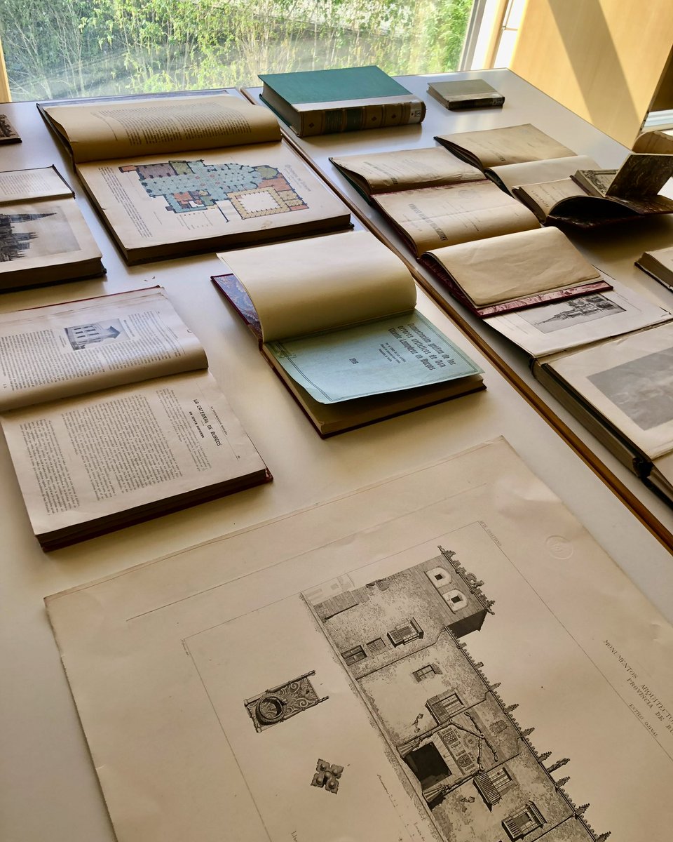 ¡Ya estamos trabajando en la próxima edición de la Noche de los Libros! 📚📚📚 

🗓️ 21 de abril en la Fundación: “Vicente Lampérez y Romea: arquitecto, restaurador e historiador de la Arquitectura”.
bit.ly/3zXMAMg

#lanochedeloslibros #vicentelamperezyromea