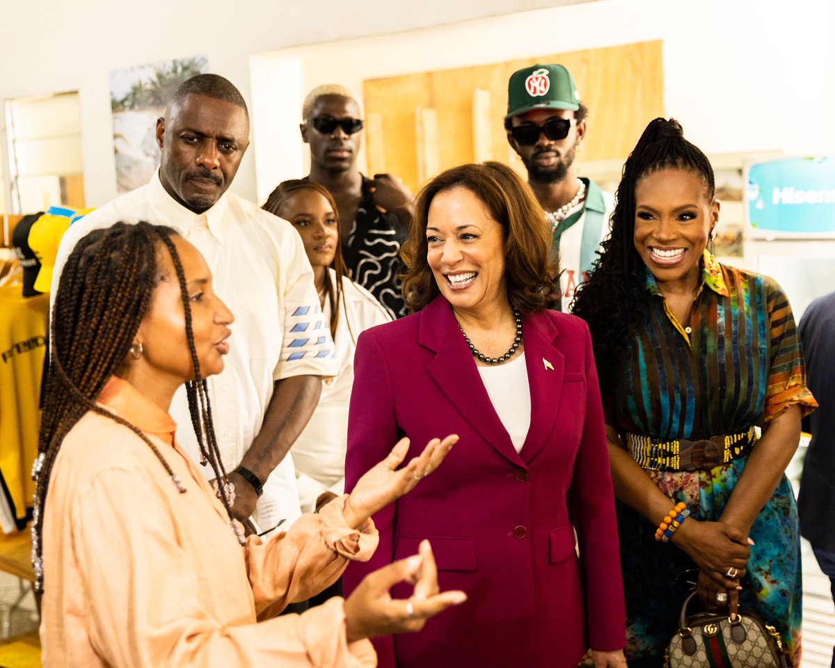 40GRAPHVILLE tweet media