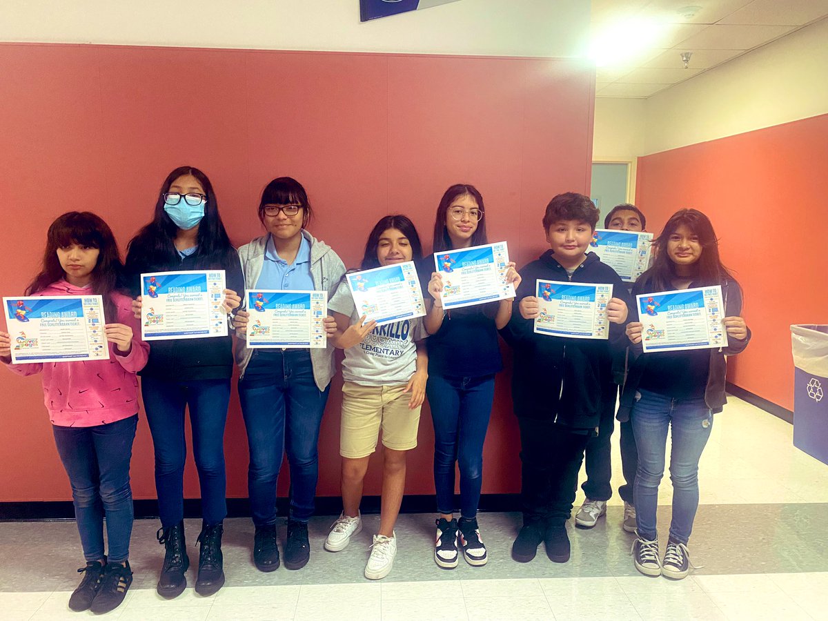 JOrtizTeachesU's tweet image. Our scholars @Carrillo_HISD are off to a great summer.  They earned their free ticket @Schlitterbahn for the reading 600 minutes (10 hours) @LopezprinciPAL @maveroluna @ES_Buttercup @HoustonISD #classof2030 #funsummer #TeamCarrillo
