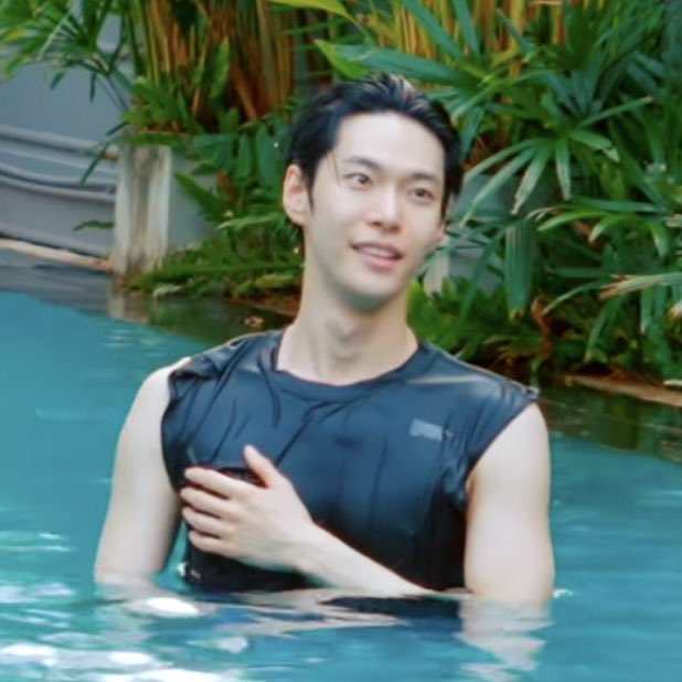 On Twitter thats A Gorgeous Man gorgeous-meaning-and-pronunciation-youtube