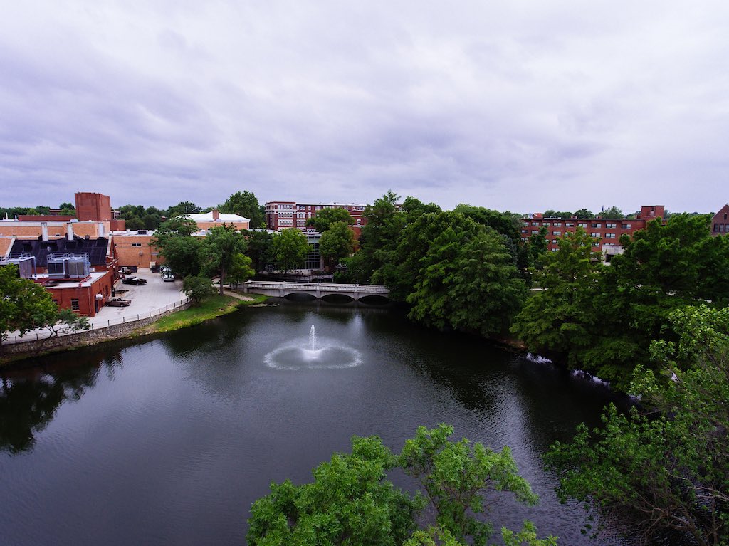 ESUMensBBall's tweet photo. Our campus is beautiful.

#GoEmporia ||| #StingersUp https://t.co/dVSlGHlgFx