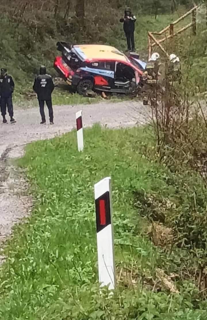 azubak1's tweet photo. @dpmotormedia Rip https://t.co/vMUttMZXaS