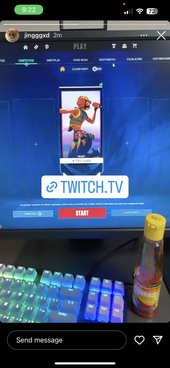 Jingggbackwards's tweet photo. question is why u have hot sauce on ur setup ?? @Jingggxd explain https://t.co/irUeKW7dRH