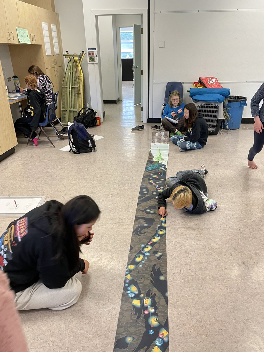 bayla_crown's tweet photo. #qaanlhp dive into a #comicstudy and can’t get enough. We look at examples, work, publicly share, and send feedback. #passion #attention #gifts @kondrik4 @bw_simmons @bay_nature @DaphneHacheyy @TayloredInquiry @LeytonSchnell @newman_edith @educatalyst_dmp https://t.co/Xtyr4IA5MC