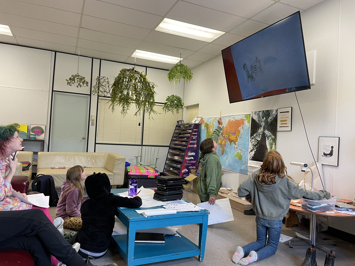 bayla_crown's tweet photo. #qaanlhp dive into a #comicstudy and can’t get enough. We look at examples, work, publicly share, and send feedback. #passion #attention #gifts @kondrik4 @bw_simmons @bay_nature @DaphneHacheyy @TayloredInquiry @LeytonSchnell @newman_edith @educatalyst_dmp https://t.co/Xtyr4IA5MC