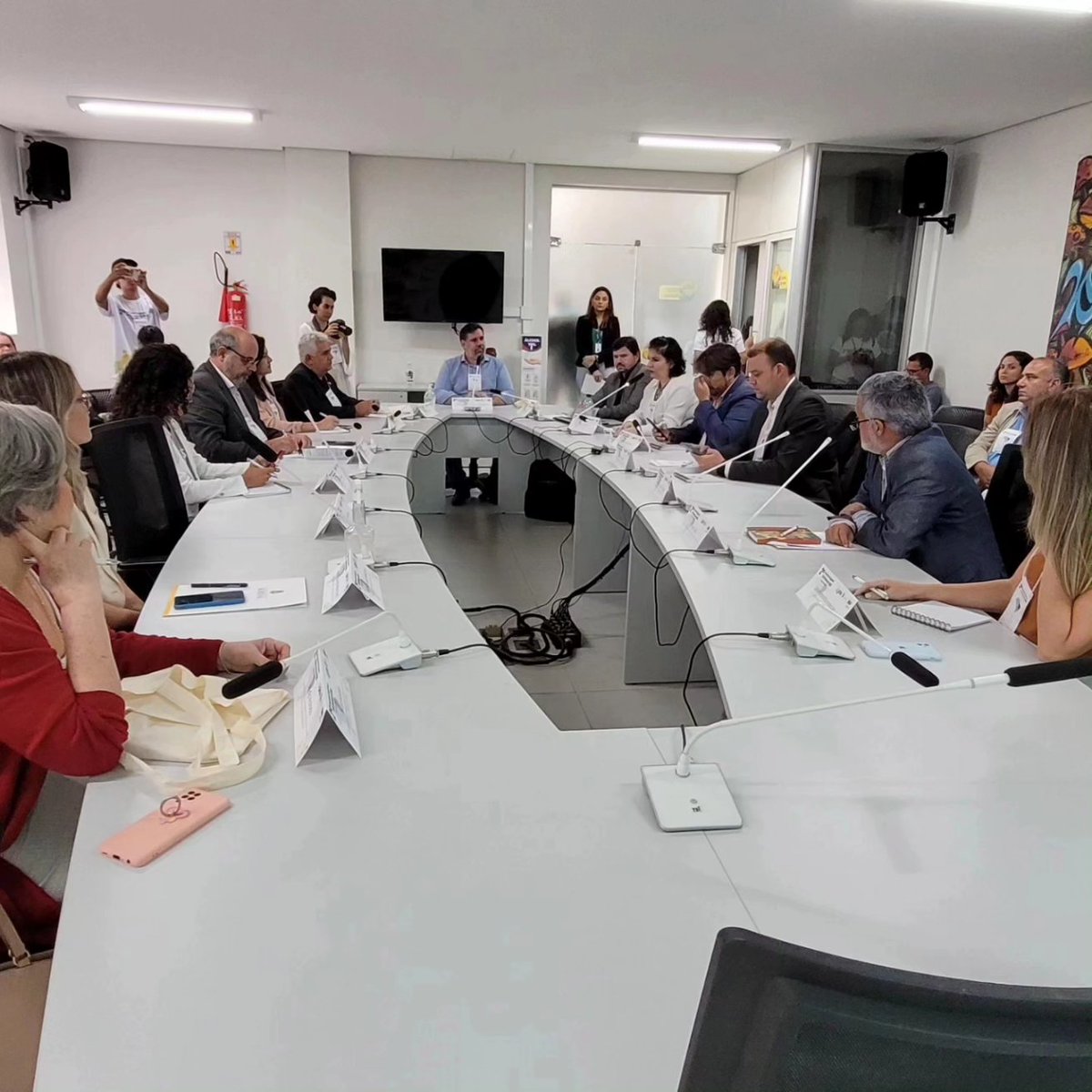 novoolhar_br's tweet photo. Começou o 2° Encontro Regional ICLEI Nordeste, em Natal, abrindo a temporada de eventos 2023. Assim como no ano passado, este e todos os outros eventos serão CO2 Free. 🌿🌎🌱 #iclei #icleiamericadosul #novoolhar #novoolharsustentabilidade #seloco2free #co2free #co2freenovoolhar https://t.co/twerY2yAQX