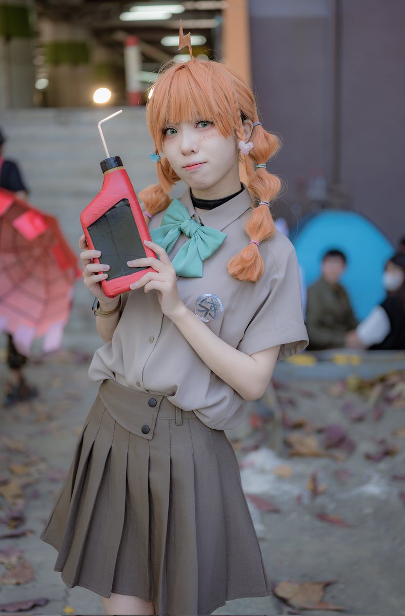 hakuyaku030's tweet photo. [Cosplay]
伐木高中的傳說：Geofu-412
📸 小祐

雖然不小心錯過了4/12
但幸好還沒有錯過伐木高中開課🪓

還沒拿到制服的同學們可以趕緊去GU買一件，不客氣(x

#Geofart https://t.co/rC93GWiovS