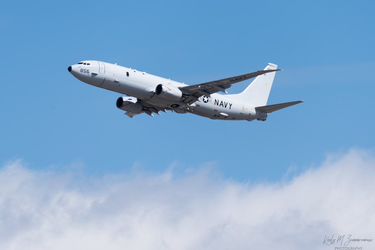 A USN P-8 from NAS Whidbey Island does pattern work over BIL. 
*
*
*
#greyknight #greykt18 #usnavy #p8 #p8aposeidon #aviationphotography #USN  #naswhidbeyisland #billings #bil #montana #nikonphotography #nikon #veteranartist